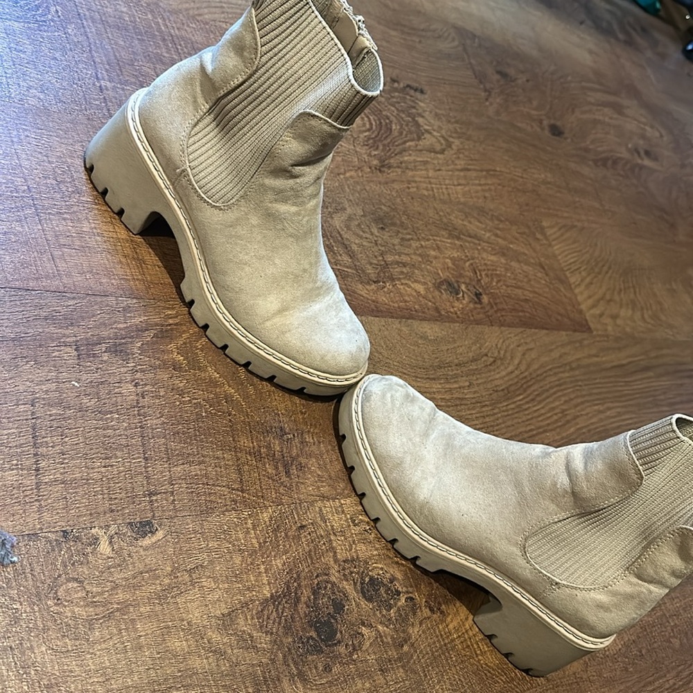 Suede Boots - Picture 11 of 13